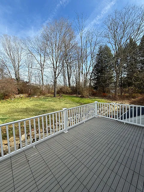 2 bed, 1100 sqft, $3,300 — Photo 2