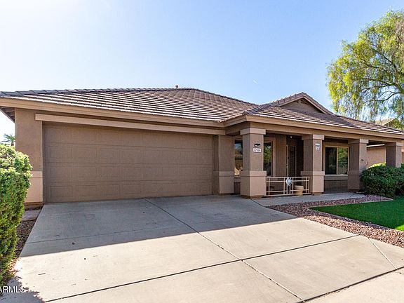 3rd image of 22556 N HALEY Drive