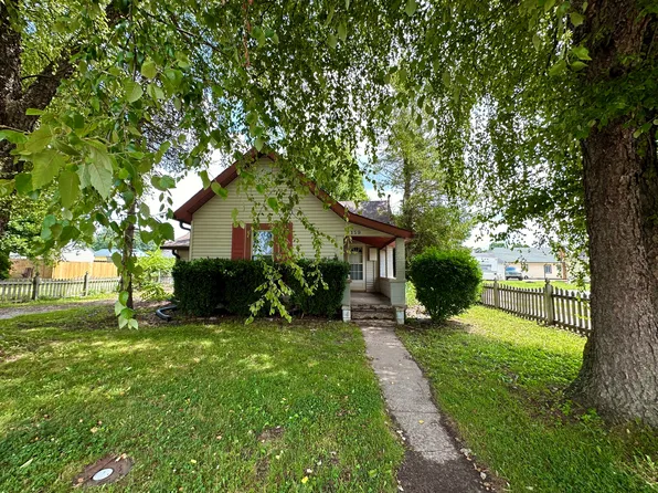 159 N 3rd St, Martinsville, IN 46151
