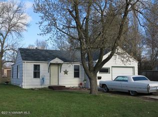 1109 Labree Ave N, Thief River Falls, MN 56701