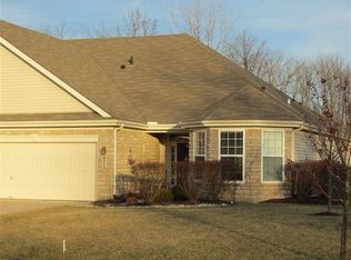 8984 Maple Run Dr, Washington Township, OH 45458