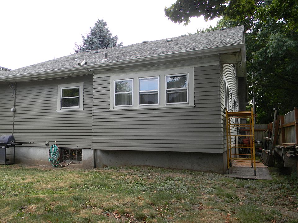 2nd image of 2114 NE 37th Ave