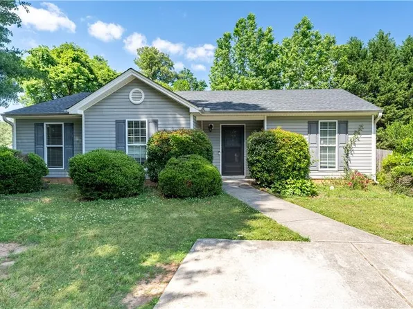 540 Scrooch Ct, Winder, GA 30680