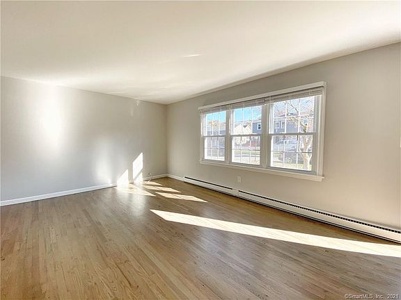5th image of 52 Vitti St