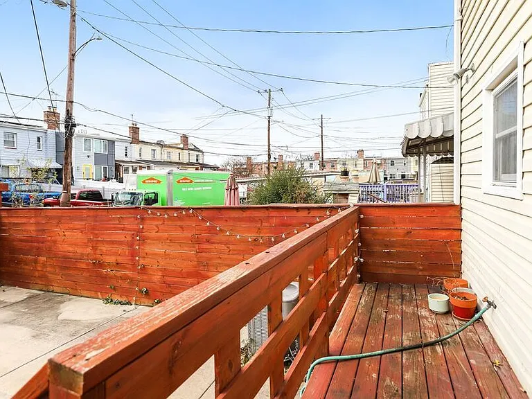 3351 Clay St NE — Photo 39
