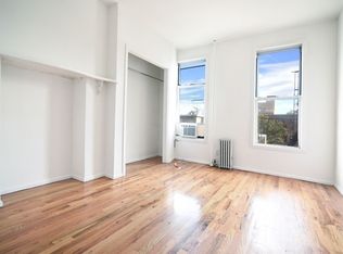 52 Newell St APT 3L, Brooklyn, NY 11222