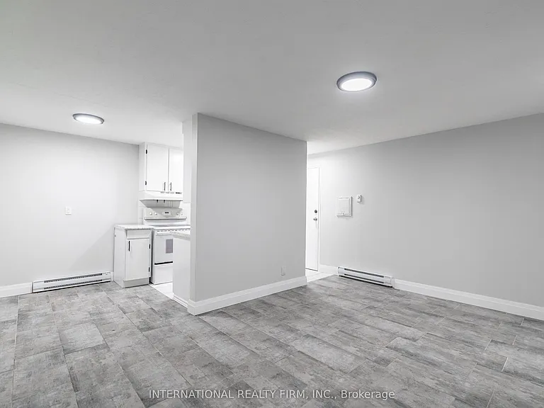24 Brookside St N #2 — Photo 5