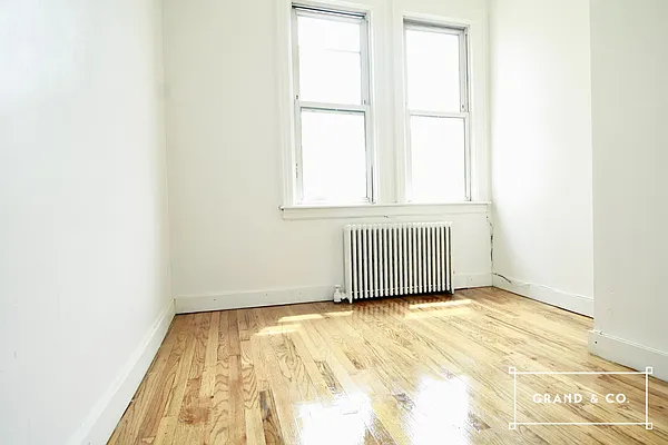 Rented by Grand & Co. | media 29