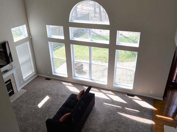 2nd image of 10527 Nassau St