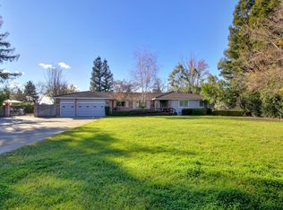 8880 Saint Anthony Ct, Elk Grove, CA 95624
