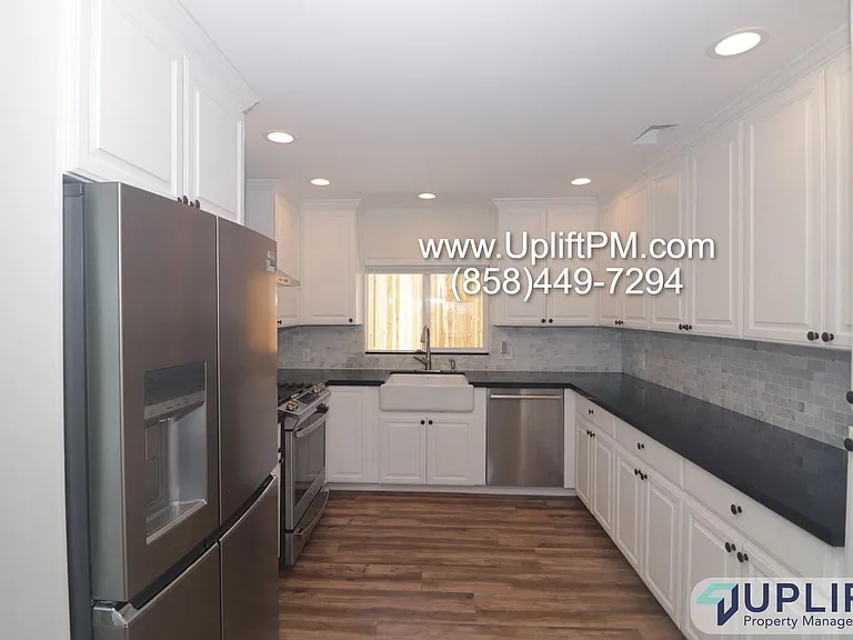 1225 Capistrano Ave #A — Photo 17