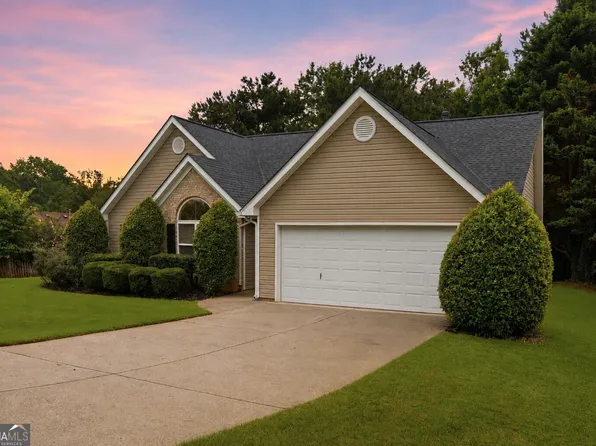 6196 Mount Salem Cir, Flowery Branch, GA 30542