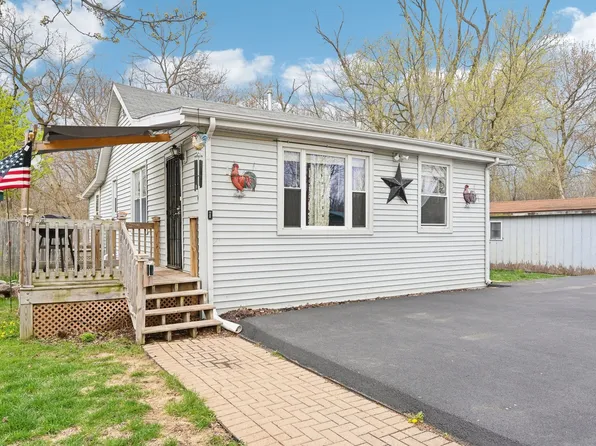 43386 N Forest Dr, Antioch, IL 60002