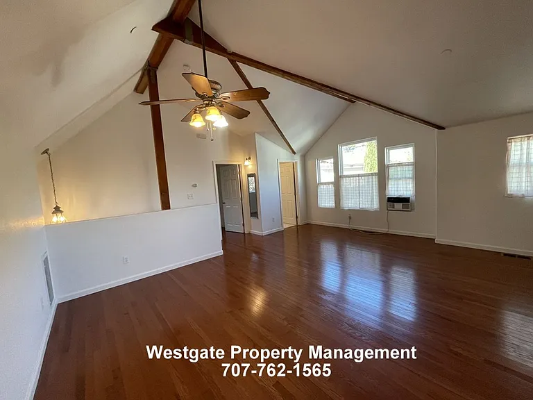837 Bantam Way — Photo 15