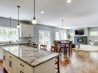 15719 Minnetonka Blvd, Minnetonka, MN 55345