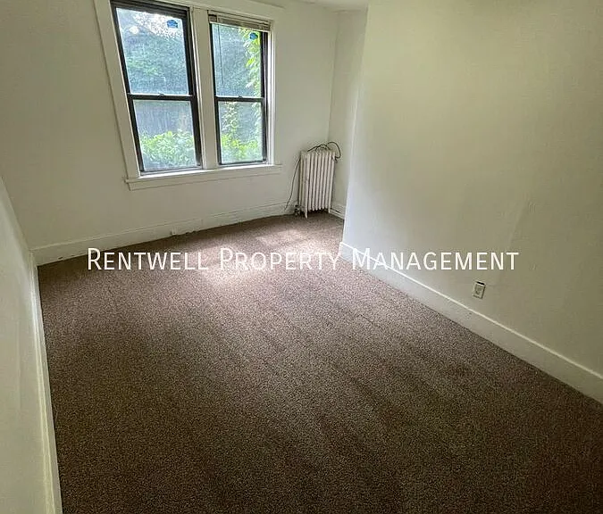 736 Franklin Ave #1 — Photo 13