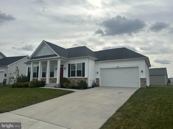 108 Serpentine Way, Martinsburg, WV 25405