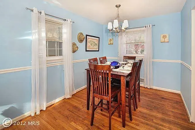 1911 Hillside Dr — Photo 10