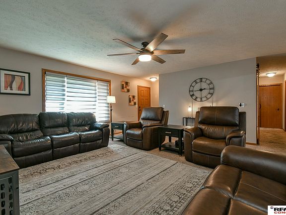 4th image of 5214 English Dr