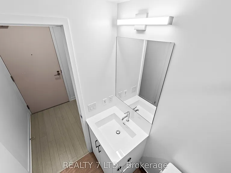 4010 Eglinton Ave W #708 — Photo 32