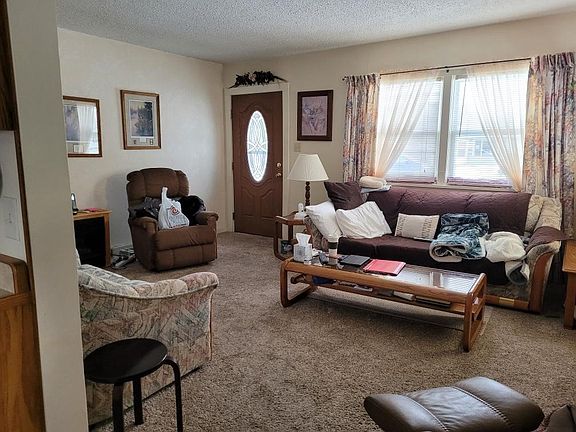 4th image of 305 Benton Ave