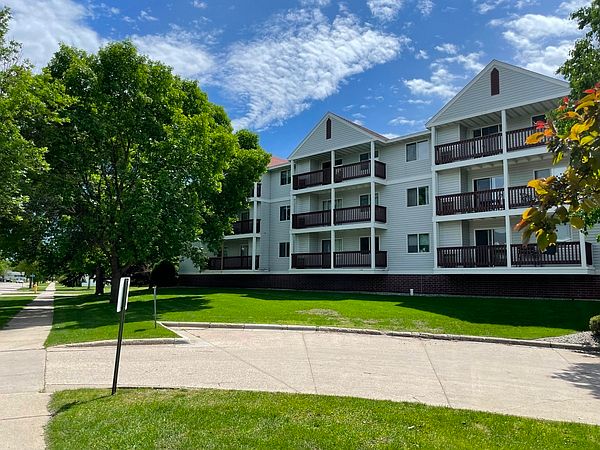 Kensington Place Apartments