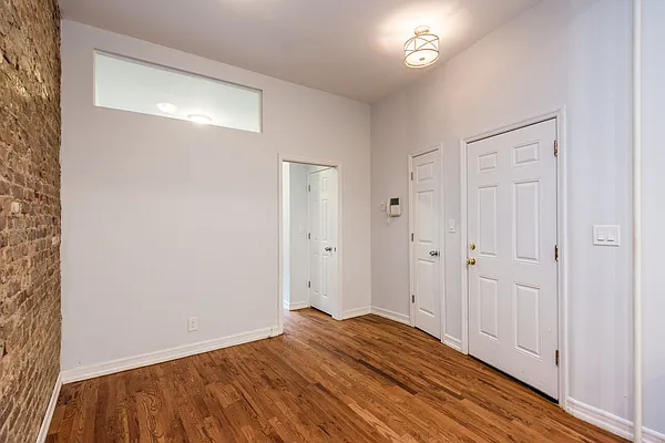 Rented by Nooklyn NYC LLC | media 5