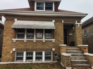2221 Home Ave, Berwyn, IL 60402