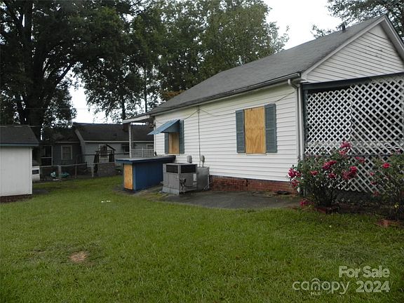 3rd image of 812 Cleveland Ave