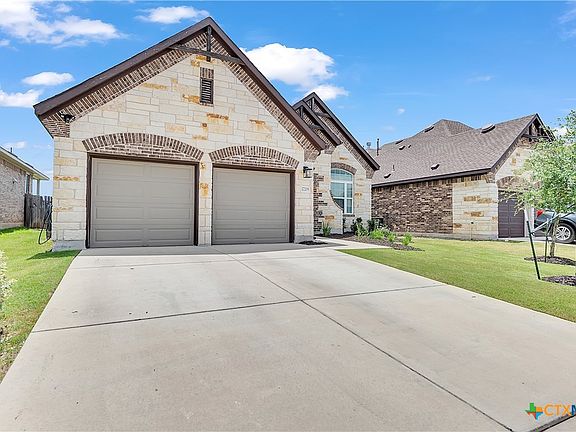 2nd image of 17209 Calipatria Ln