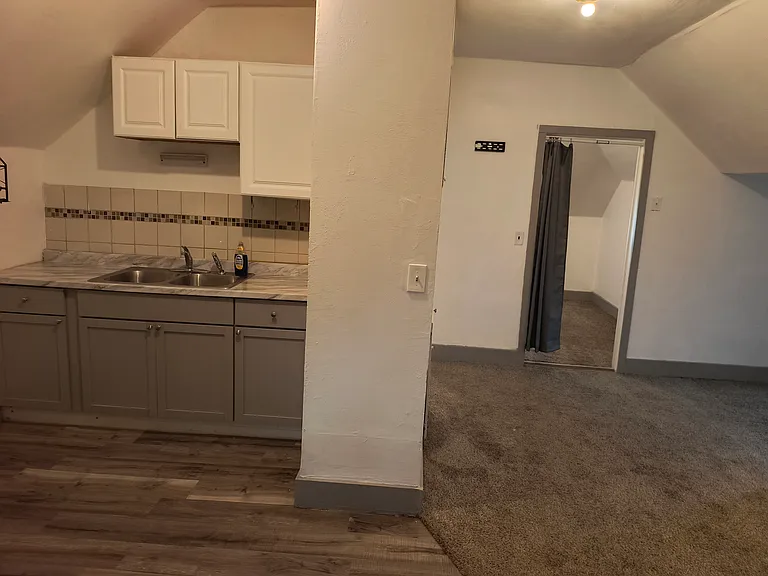 602 S Elson St #1 — Photo 2