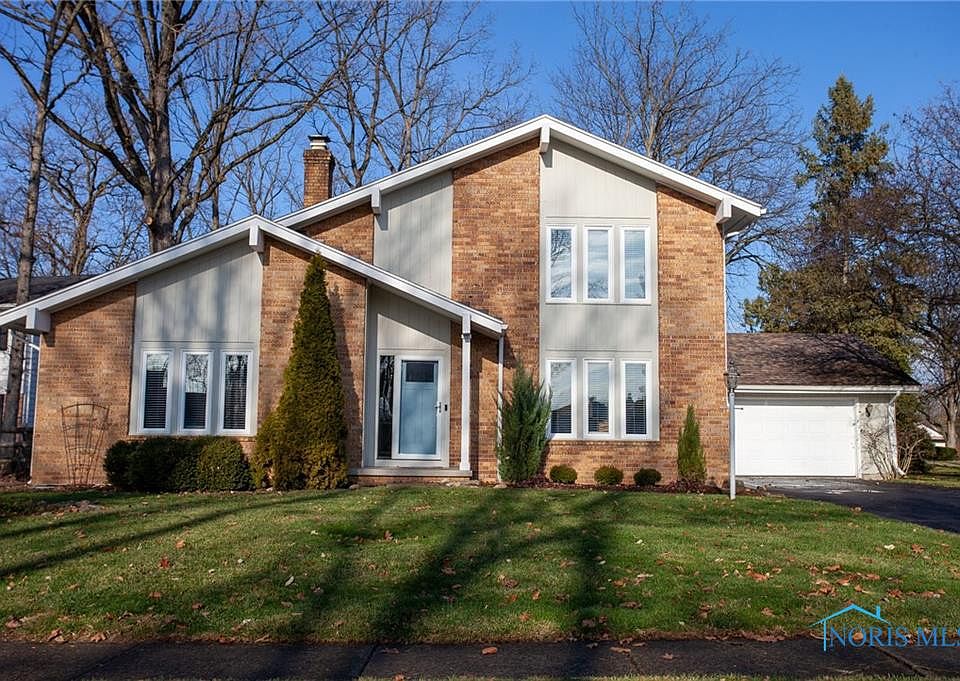 1st image of 928 Bexley Dr