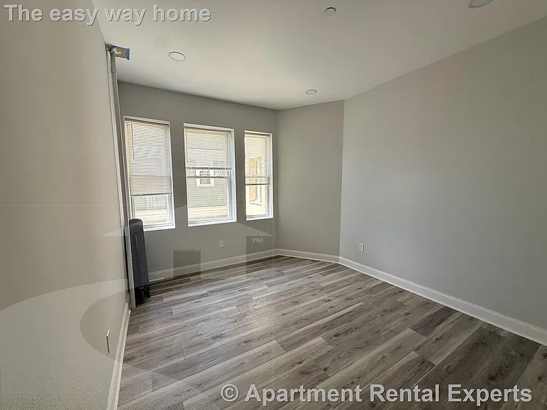 84 Kirkland St #22 — Photo 2