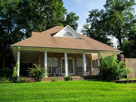 4th image of 2022 Hummingbird Ln
