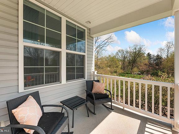 5th image of 345 Newtown Rd