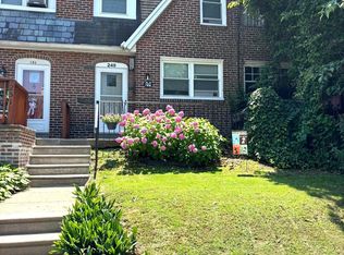 249 N Linden Ave, Upper Darby, PA 19082