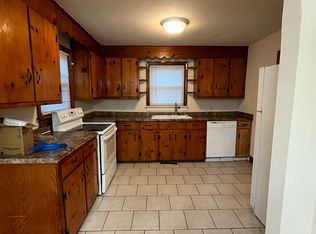 313 Plumtree Ave, Colonial Heights, VA 23834