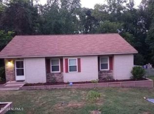 1007 Campbell Dr, Rockingham, NC 28379
