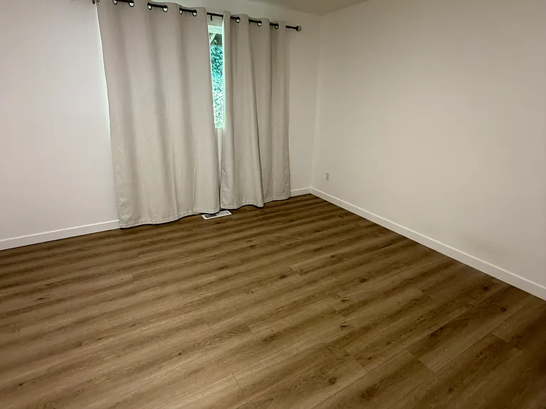 17008 NE 2nd Pl — Photo 16
