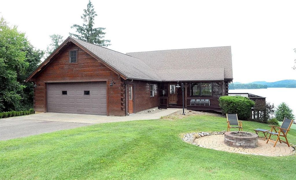 204 Noble Cottage Ln - Property Image