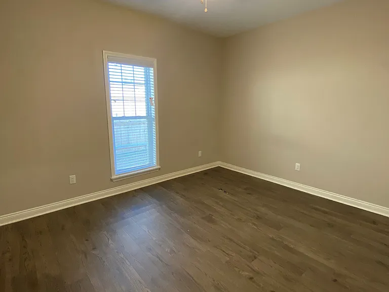 2557 Garden Dr — Photo 17