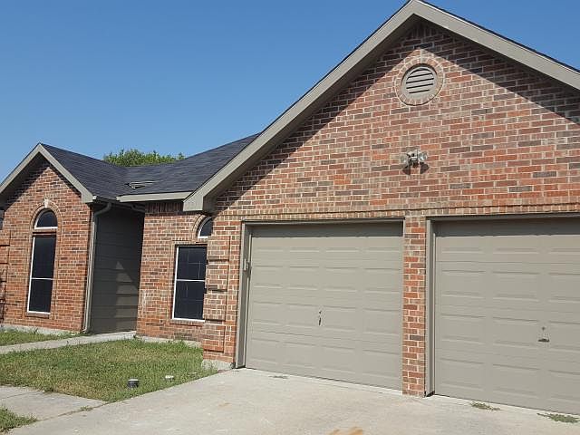 1st image of 131 Mulberry Ln