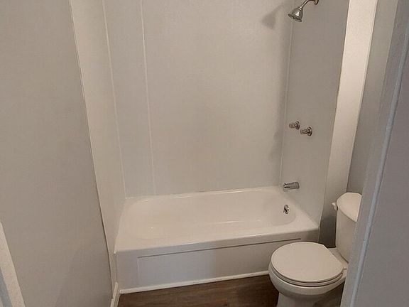 3rd image of 2216 Seymour Ave