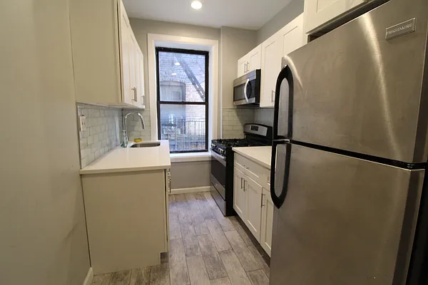 Rented by Bruma Realty LLC | media 14