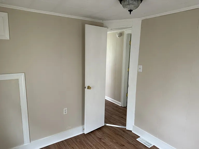 2306 Bay St #1 — Photo 7
