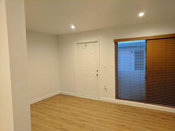 5th image of 14160 SW 88th Ave