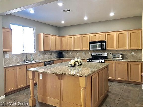 4th image of 1057 Via Canale Dr