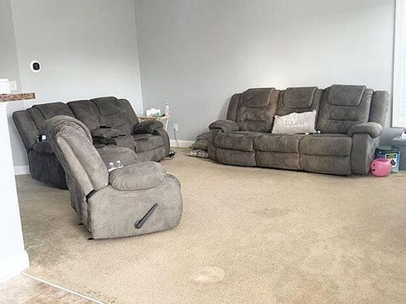 3rd image of 449 Oldtowne St