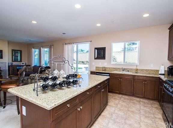 3rd image of 31802 Cloverhill Way
