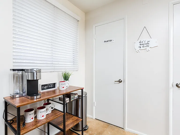 3242 E Camelback Rd #104 — Photo 8